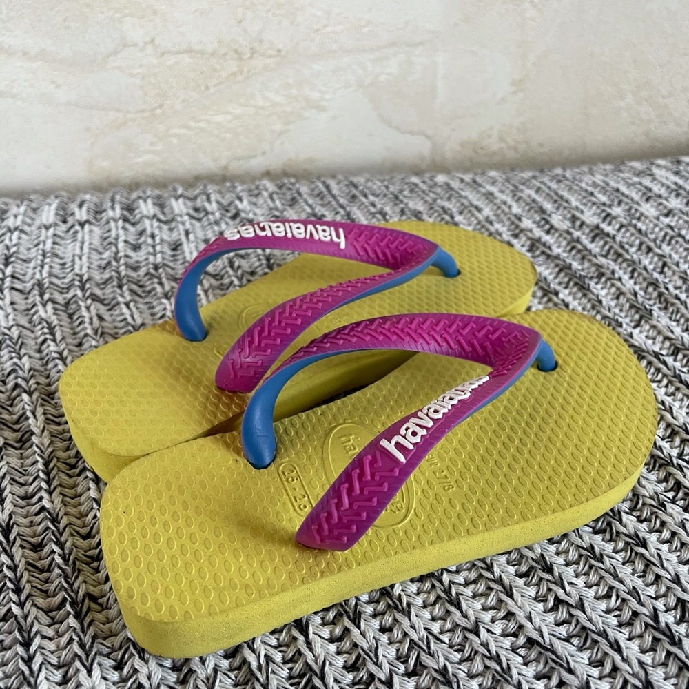 Havaianas yellow and pink flip flops girls